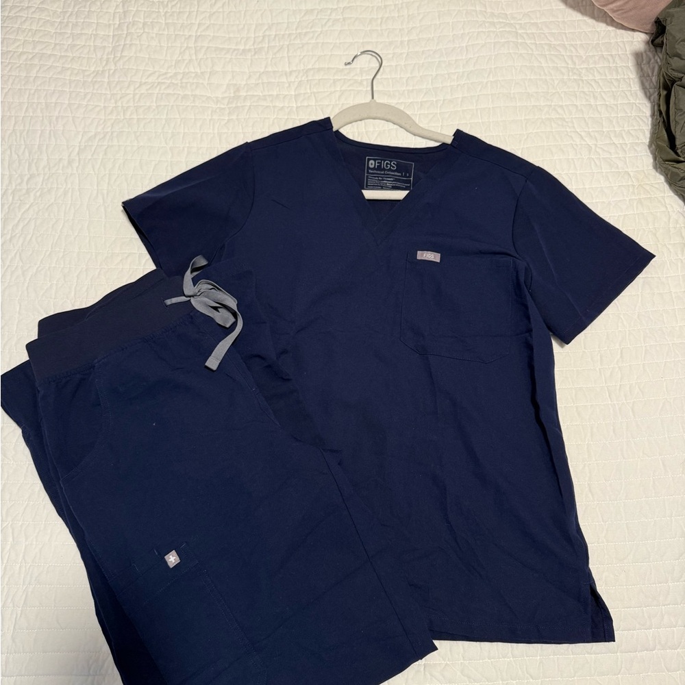 Figs Deep Blue Scrub Ensemble